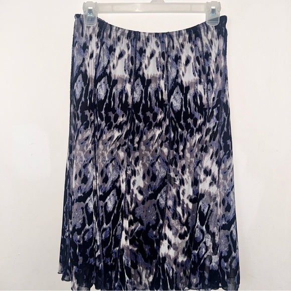 Christopher & Banks Black and White Skater Skirt Knee-Length - Picture 3 of 4